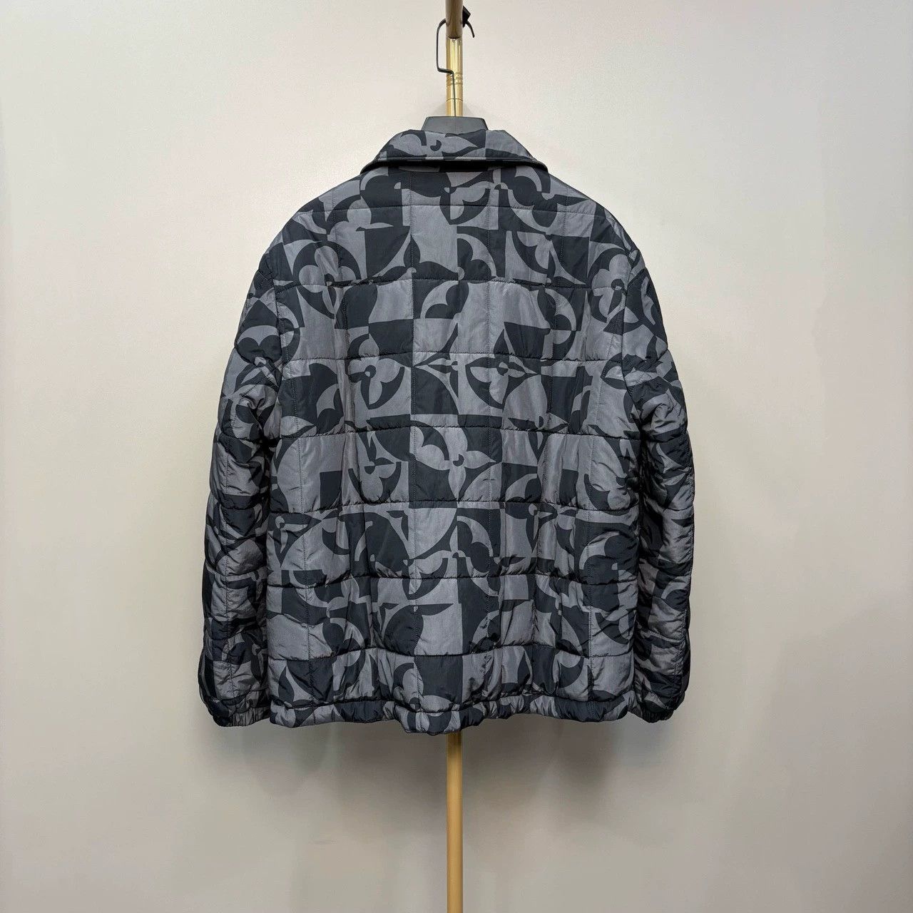 Louis Vuitton louis vuitton irregular print cotton jacket Size US M / EU 48-50 / 2 - 2 Thumbnail