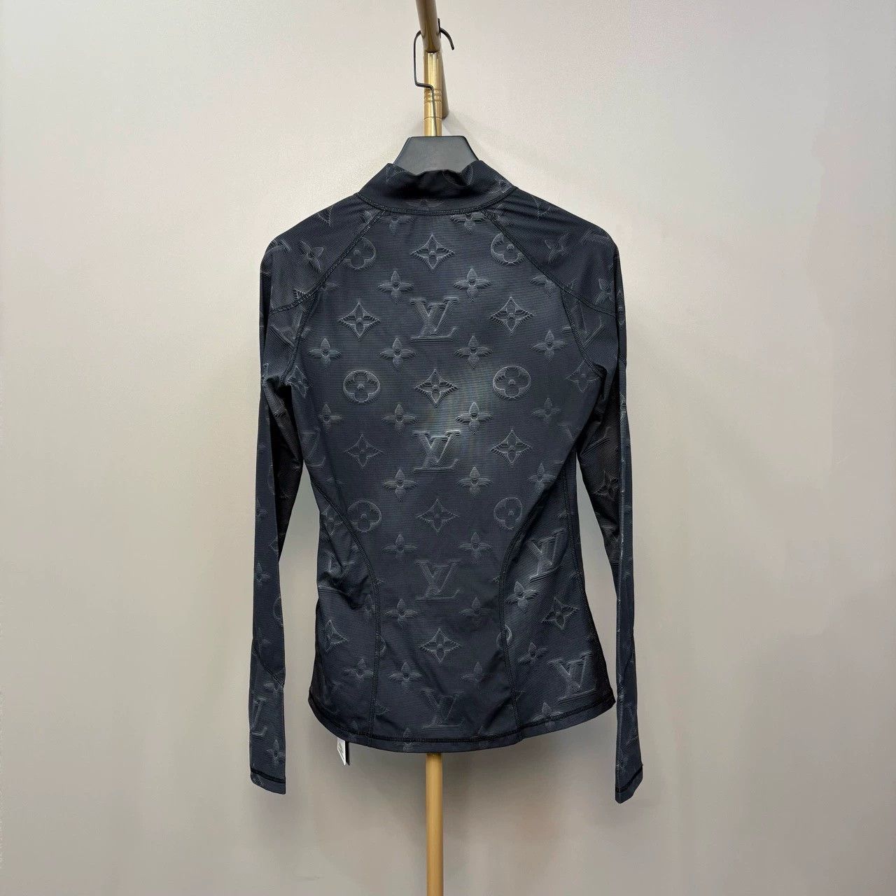 Louis Vuitton louis vuitton printed athletic top size S/L Size S / US 4 / IT 40 - 2 Thumbnail