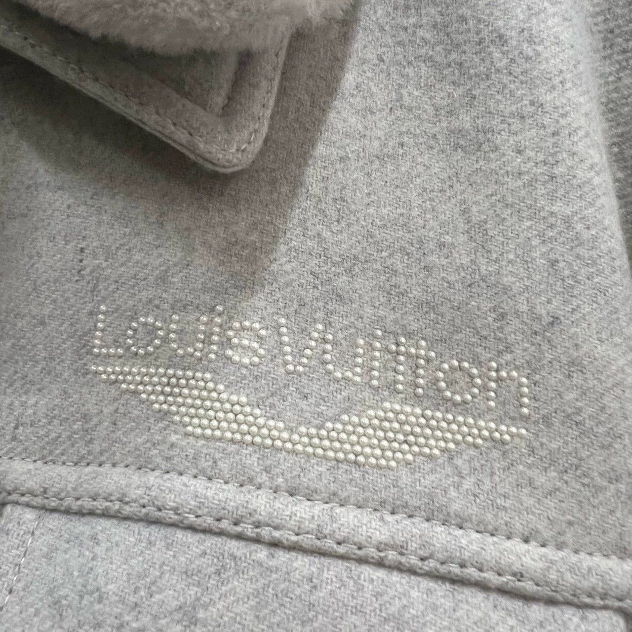 Louis Vuitton louis vuitton ski collection embroidered logo jacket Size US L / EU 52-54 / 3 - 3 Thumbnail