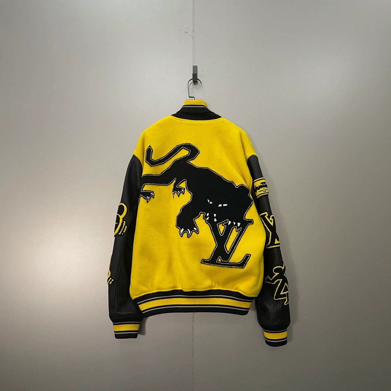 Louis Vuitton louis vuitton yellow varsity jacket Size US M / EU 48-50 / 2 - 2 Thumbnail