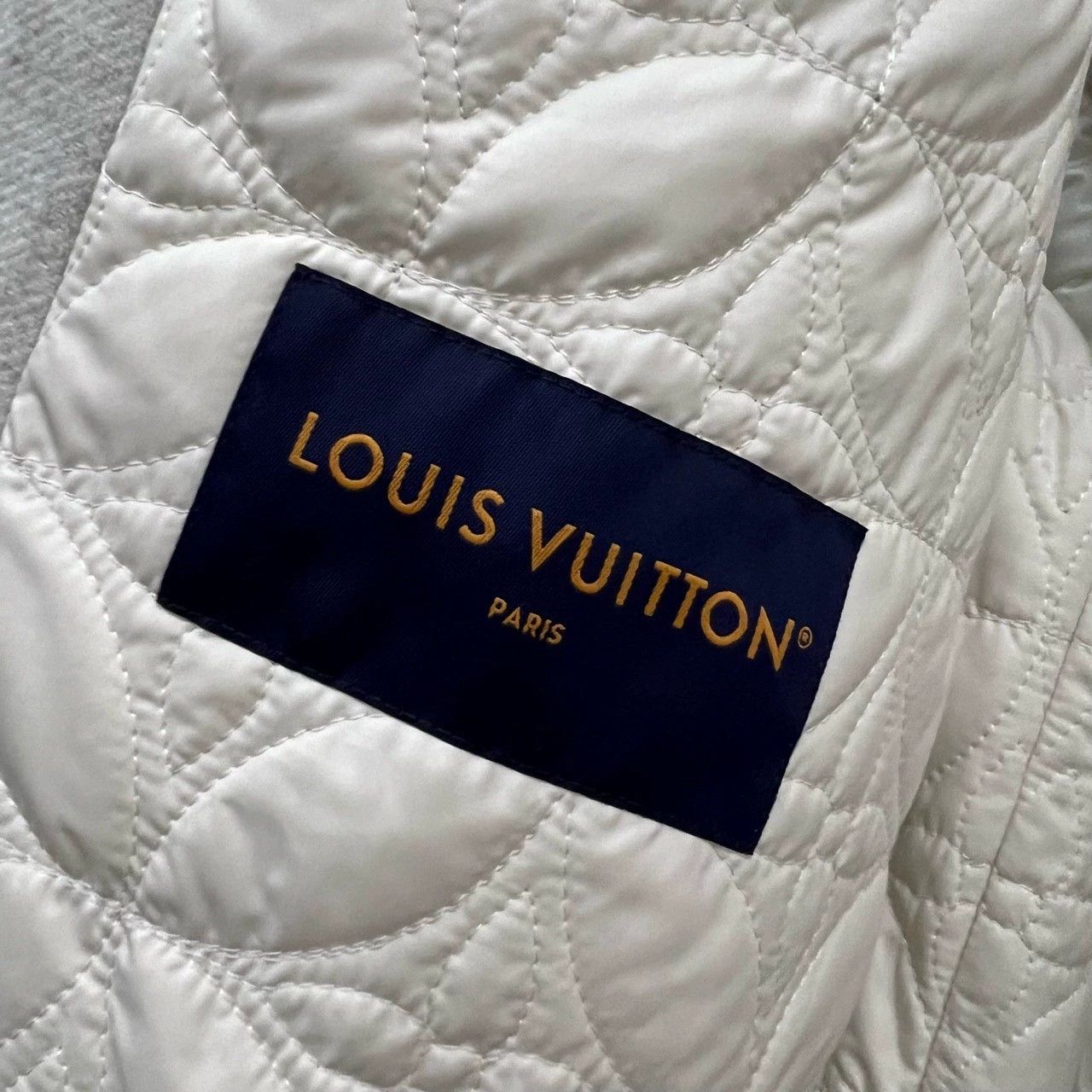Louis Vuitton louis vuitton ski collection cream wool jacket Size US L / EU 52-54 / 3 - 4 Thumbnail
