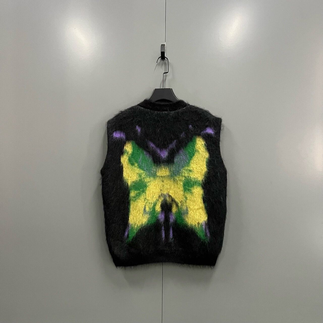 Louis Vuitton Louis Vuitton Butterfly Mohair Vest Size M Size M / US 6-8 / IT 42-44 - 2 Thumbnail
