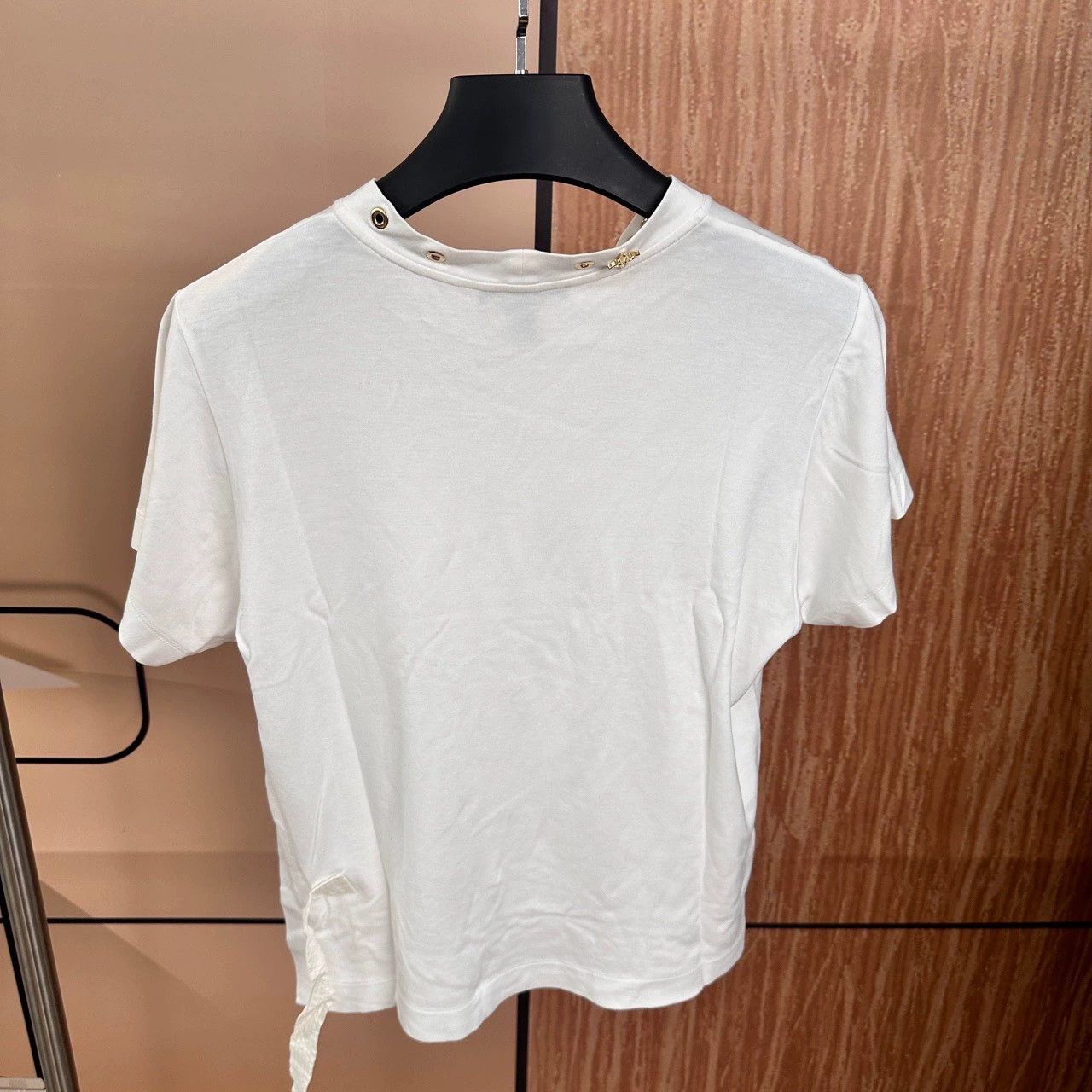 Louis Vuitton louis vuitton short sleeve white logo top Size M / US 6-8 / IT 42-44 - 2 Thumbnail