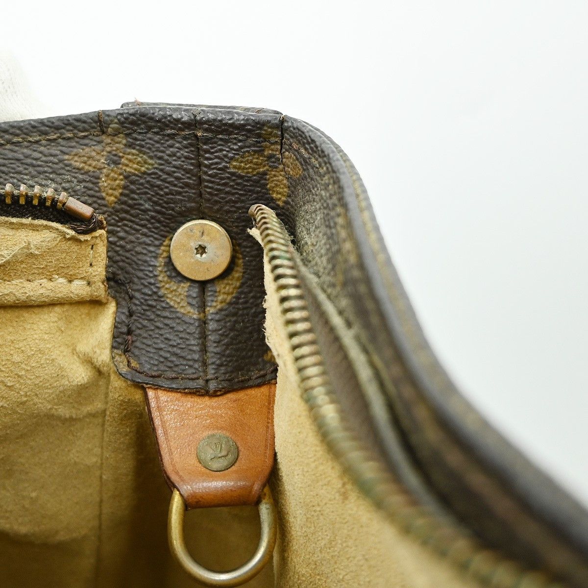 Louis Vuitton Louis Vuitton Looping Handbag Monogram Canvas Size ONE SIZE - 10 Thumbnail