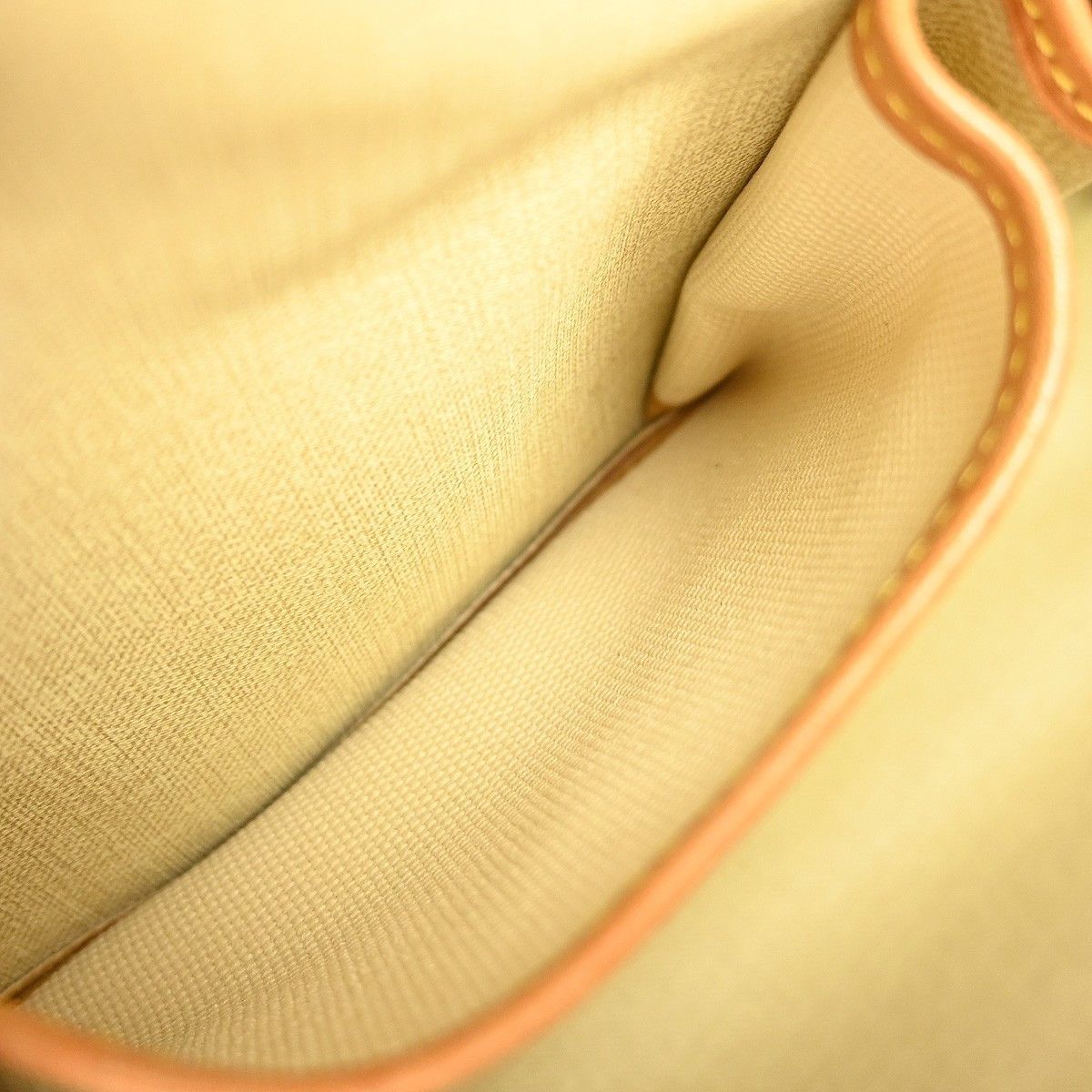 Louis Vuitton Louis Vuitton Deauville Handbag Monogram Canvas Size ONE SIZE - 11 Thumbnail