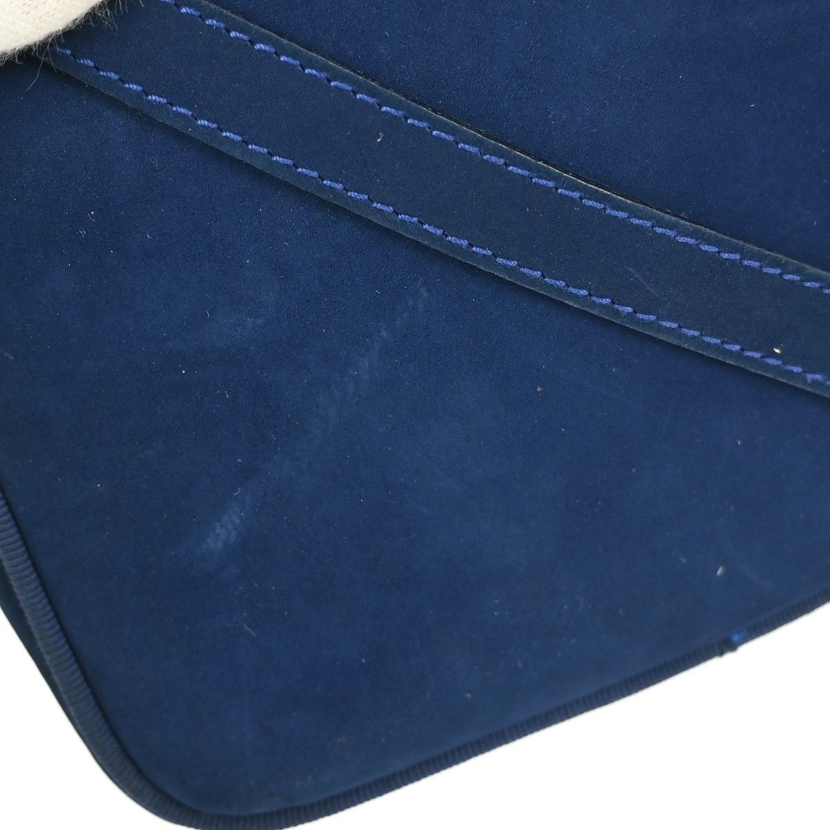 Salvatore Ferragamo Salvatore Ferragamo Vala Shoulder Bag Suede Size ONE SIZE - 5 Thumbnail