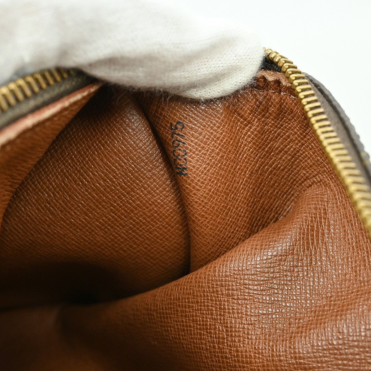 Louis Vuitton Louis Vuitton Papillon Handbag Monogram Canvas Size ONE SIZE - 5 Thumbnail