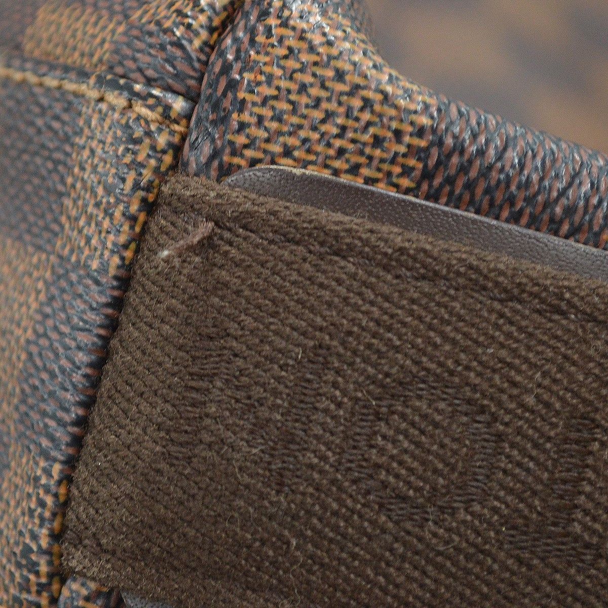 Louis Vuitton Louis Vuitton Trotteur Beaubourg Handbag Damier Size ONE SIZE - 9 Thumbnail