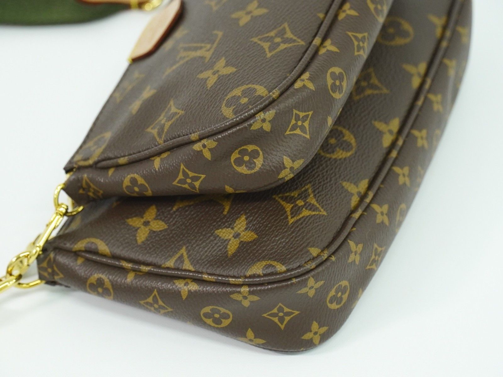 Louis Vuitton Louis Vuitton Multi Pochette Accessoires Monogram Canvas Size ONE SIZE - 8 Thumbnail