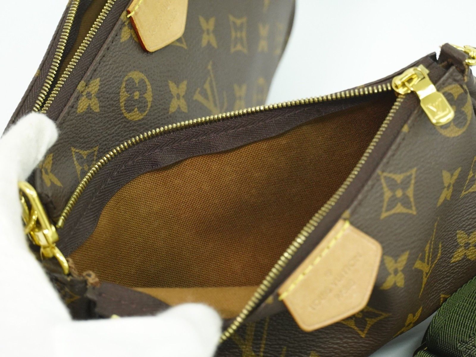Louis Vuitton Louis Vuitton Multi Pochette Accessoires Monogram Canvas Size ONE SIZE - 20 Thumbnail
