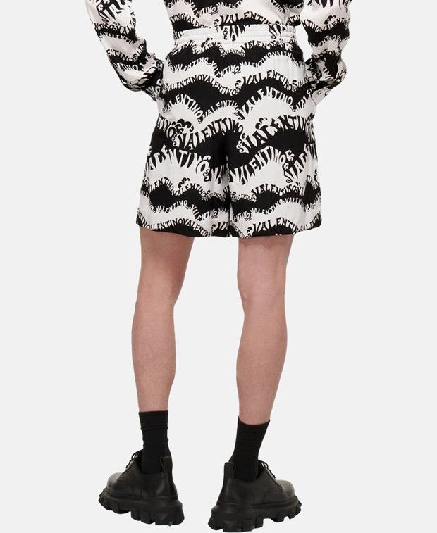 Valentino Silk shorts Size US 35 - 2 Thumbnail