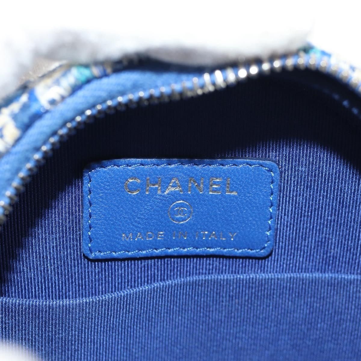 Chanel Chanel Lifesaver Round Clutch with Chain Quilted Tweed Size ONE SIZE - 6 Thumbnail