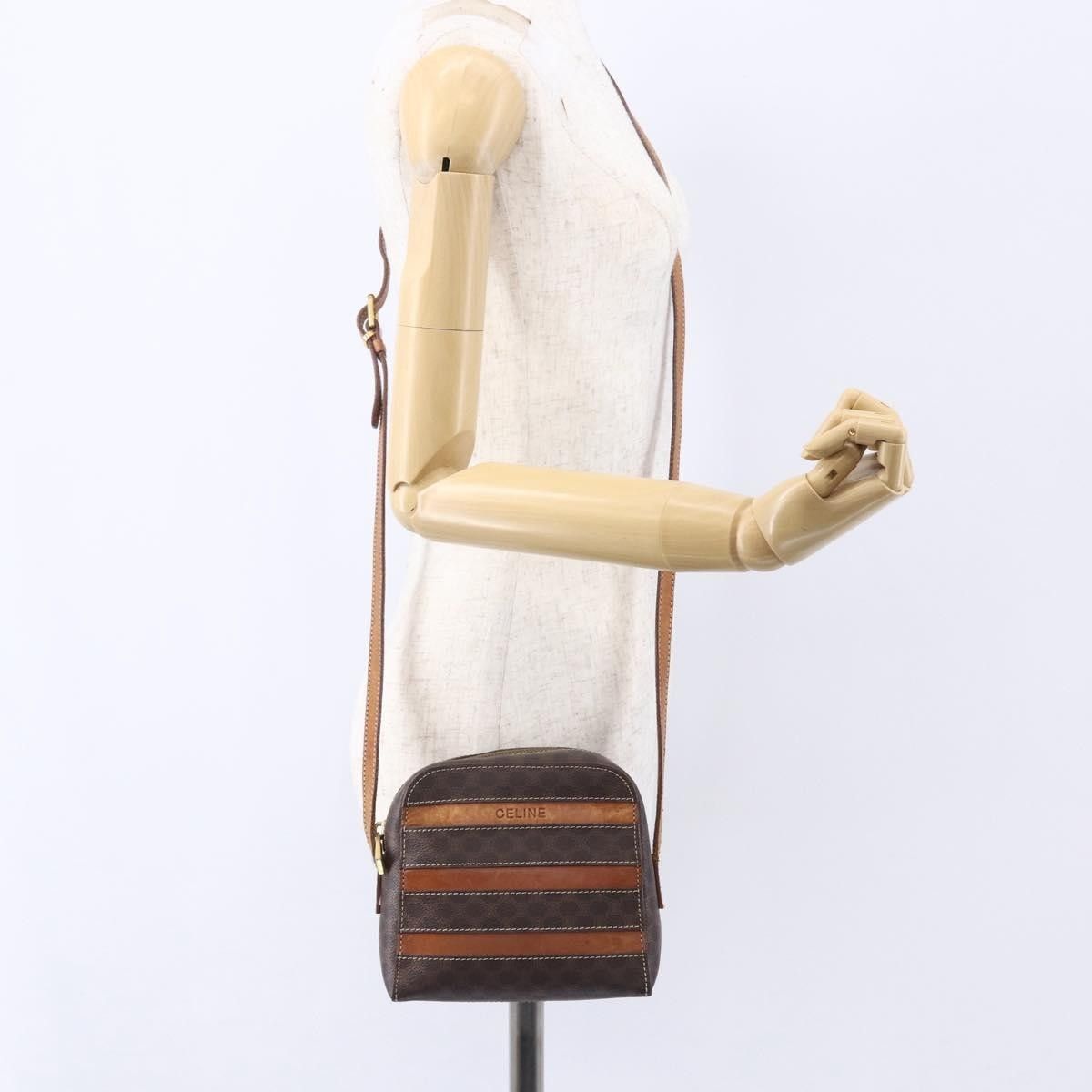 Celine Celine Vintage Macadam Canvas and Leather Size ONE SIZE - 14 Thumbnail