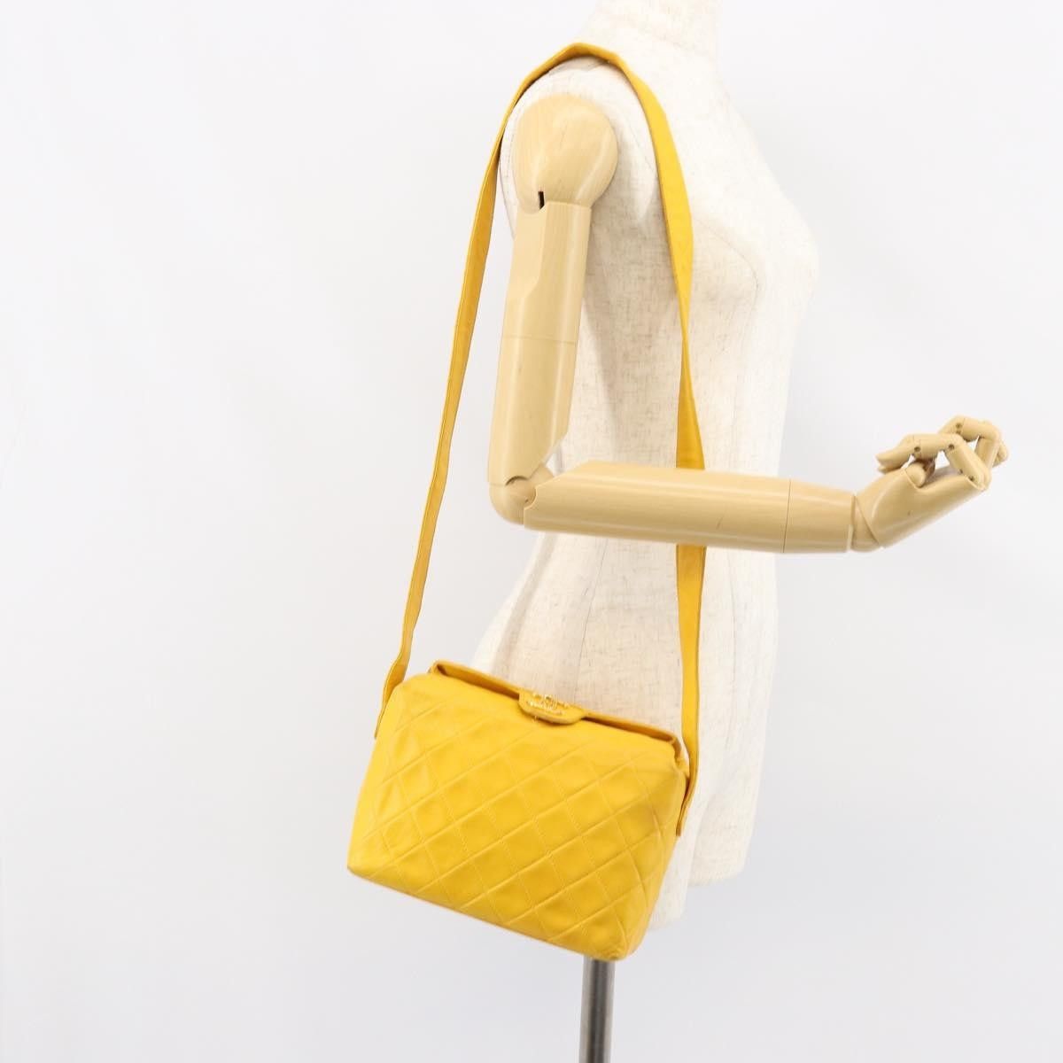 Chanel Chanel Vintage CC Fold Over Shoulder Bag Quilted Lambskin Size ONE SIZE - 15 Thumbnail