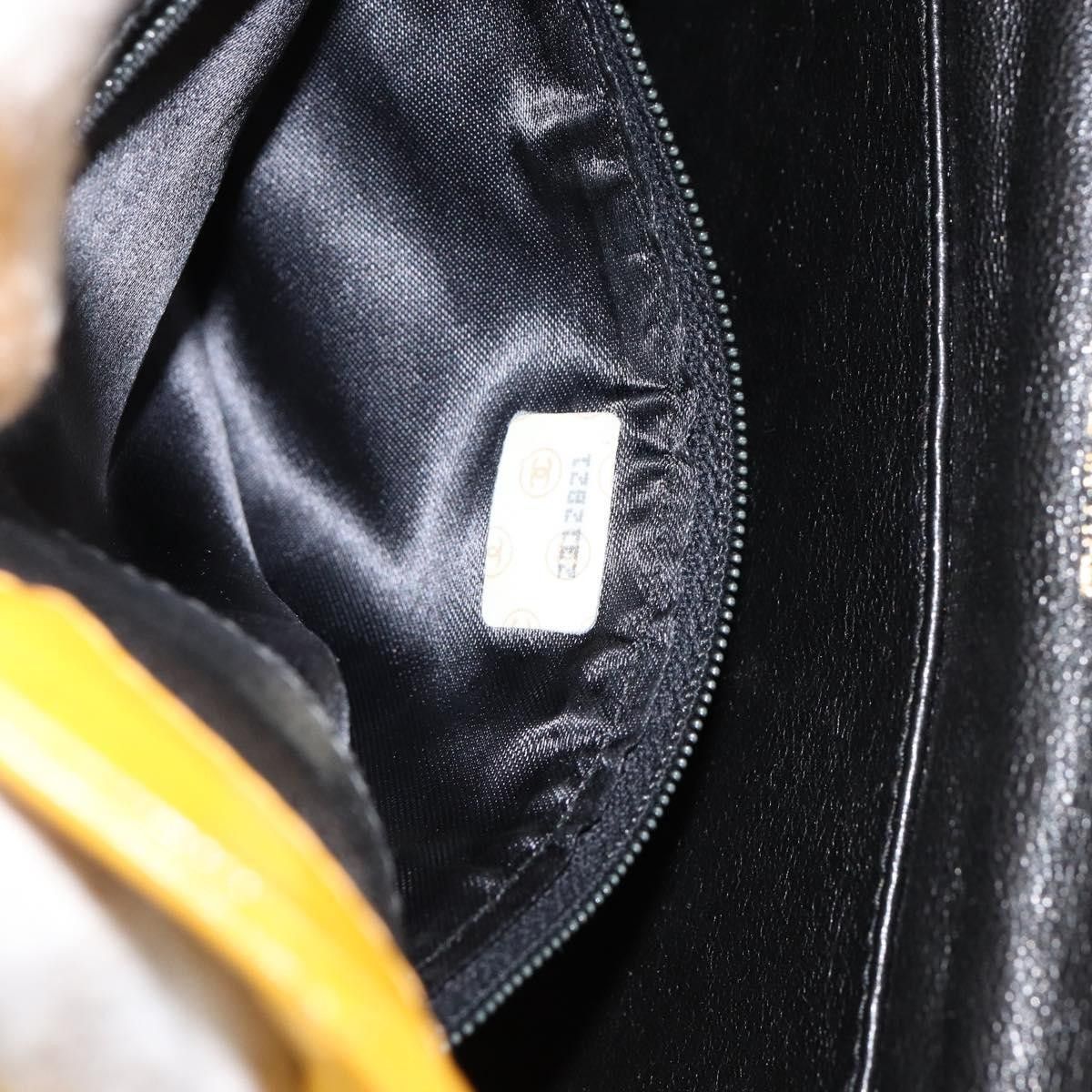 Chanel Chanel Vintage CC Fold Over Shoulder Bag Quilted Lambskin Size ONE SIZE - 7 Thumbnail
