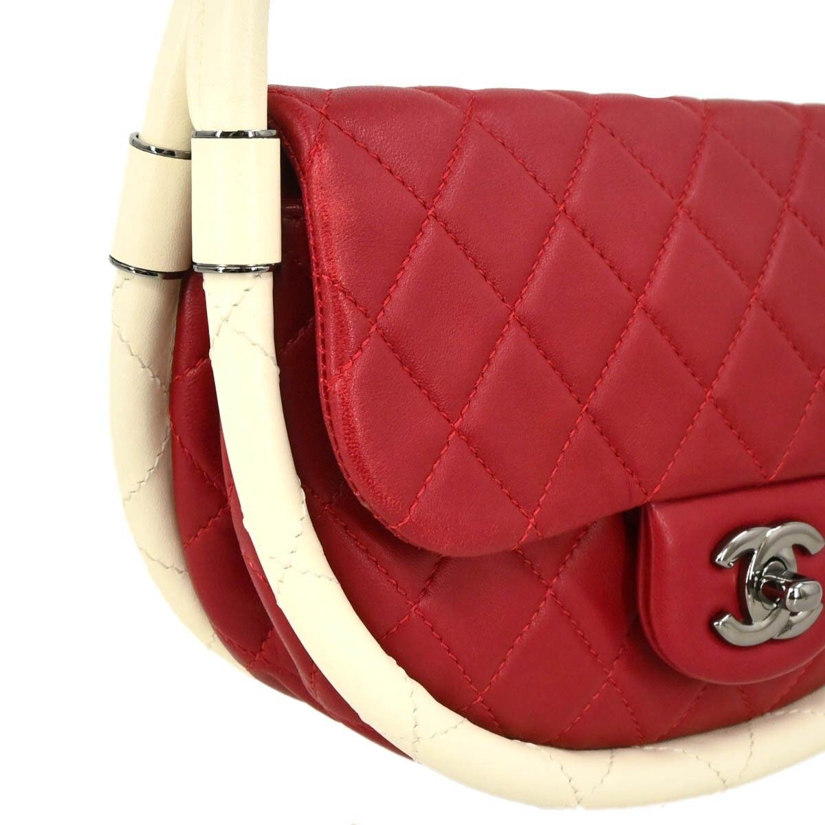 Chanel Chanel Hula Hoop Bag Quilted Lambskin Size ONE SIZE - 8 Thumbnail