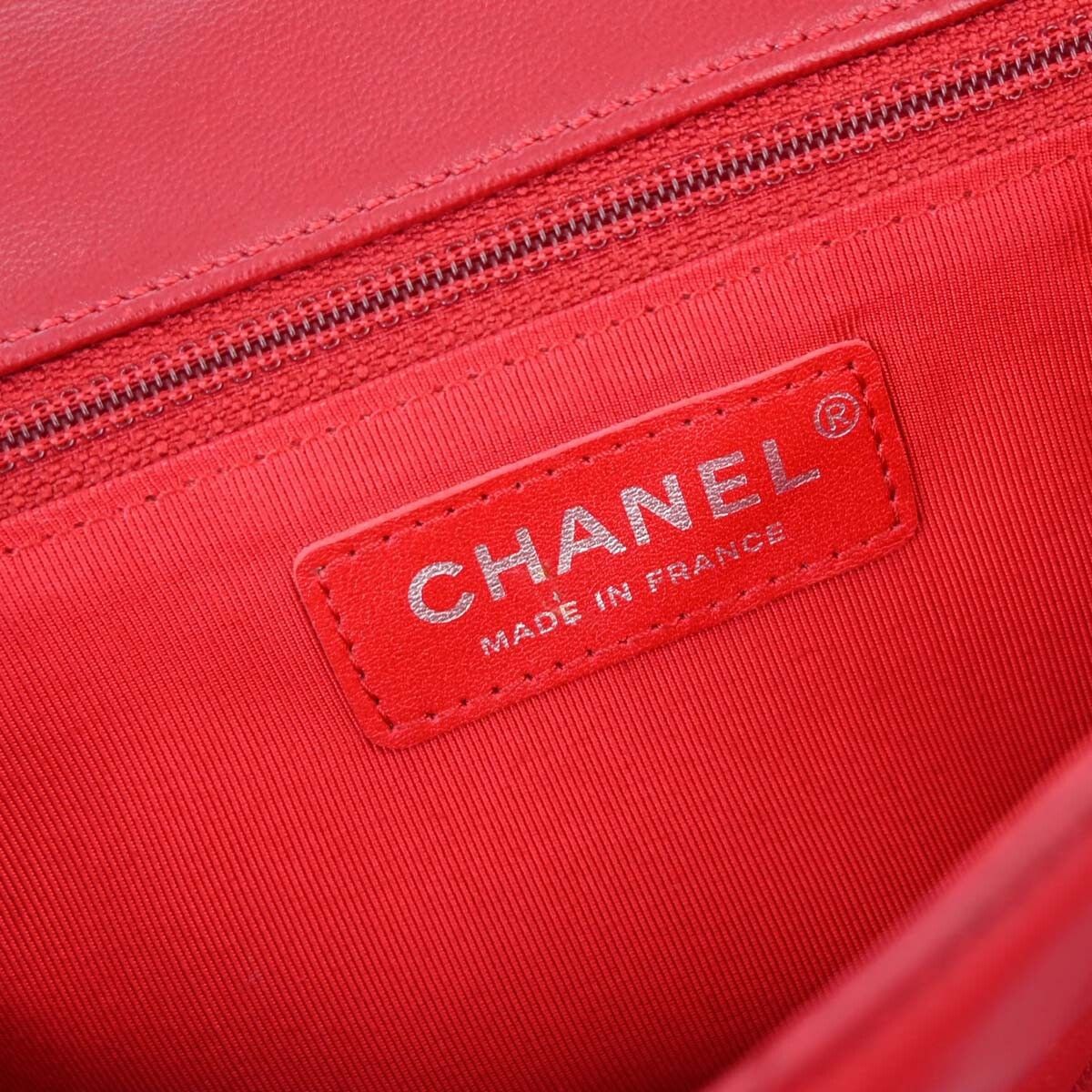 Chanel Chanel Hula Hoop Bag Quilted Lambskin Size ONE SIZE - 4 Thumbnail