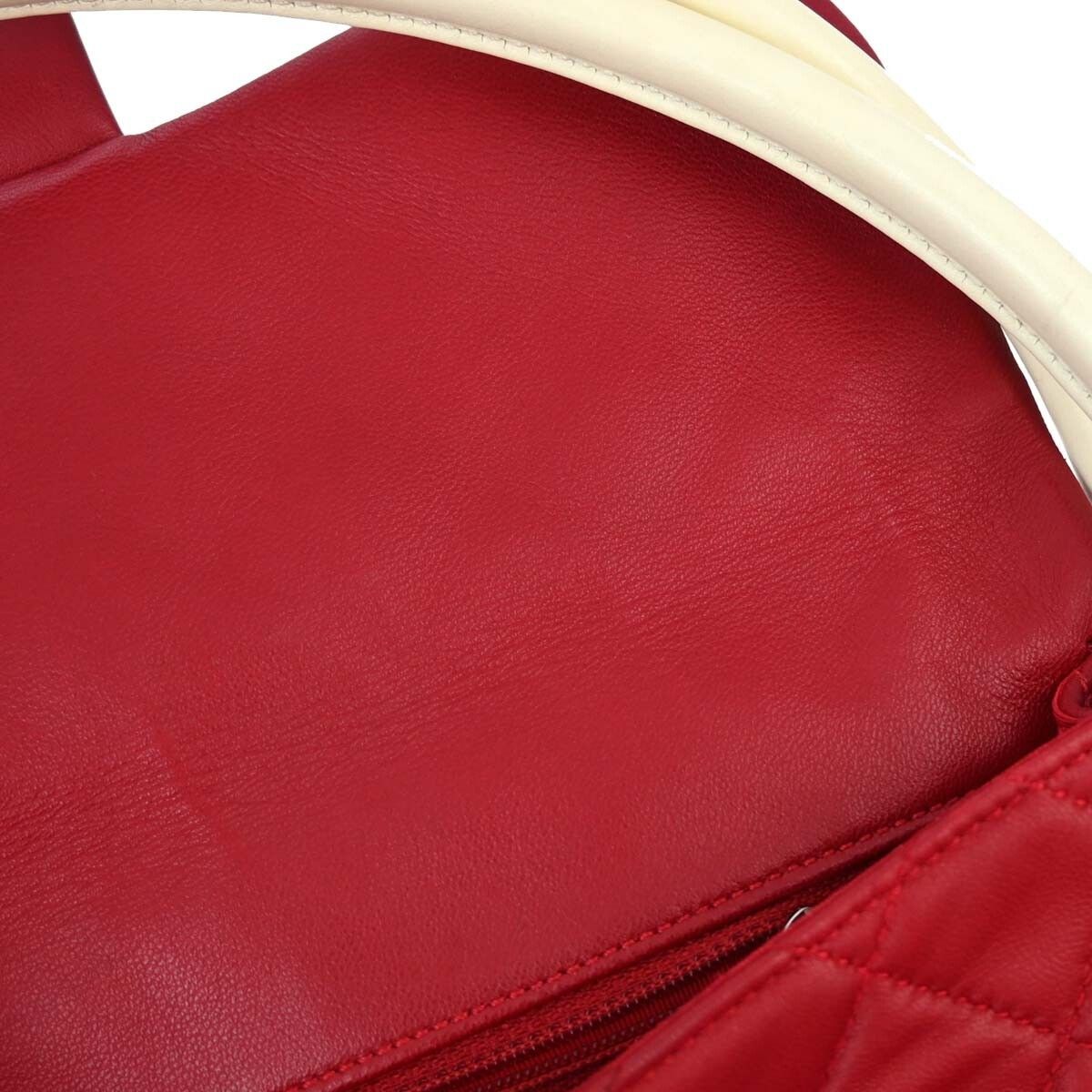 Chanel Chanel Hula Hoop Bag Quilted Lambskin Size ONE SIZE - 10 Thumbnail