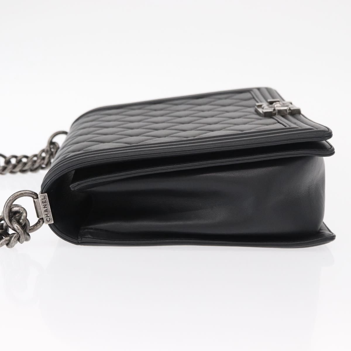 Chanel Chanel Boy Flap Bag Quilted Lambskin Size ONE SIZE - 4 Thumbnail