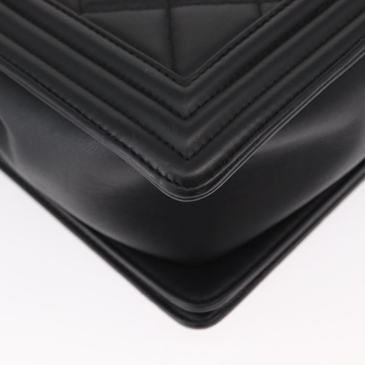 Chanel Chanel Boy Flap Bag Quilted Lambskin Size ONE SIZE - 12 Thumbnail