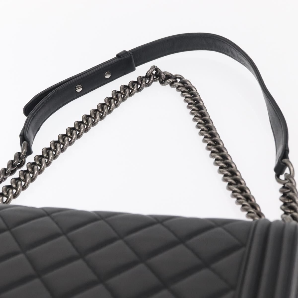 Chanel Chanel Boy Flap Bag Quilted Lambskin Size ONE SIZE - 16 Thumbnail