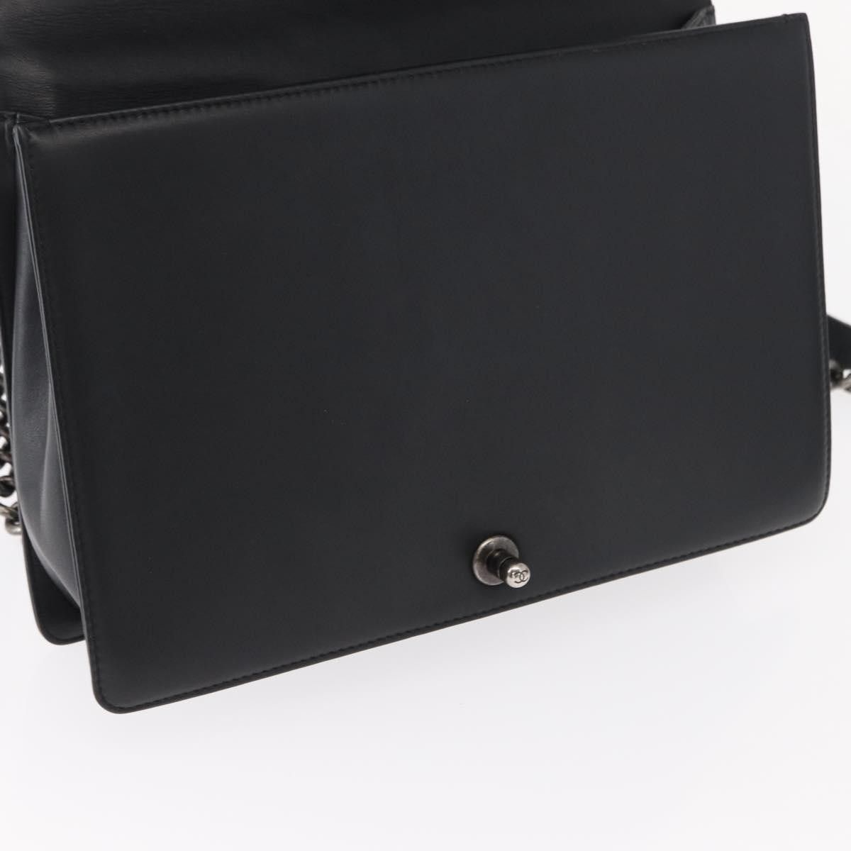 Chanel Chanel Boy Flap Bag Quilted Lambskin Size ONE SIZE - 20 Thumbnail