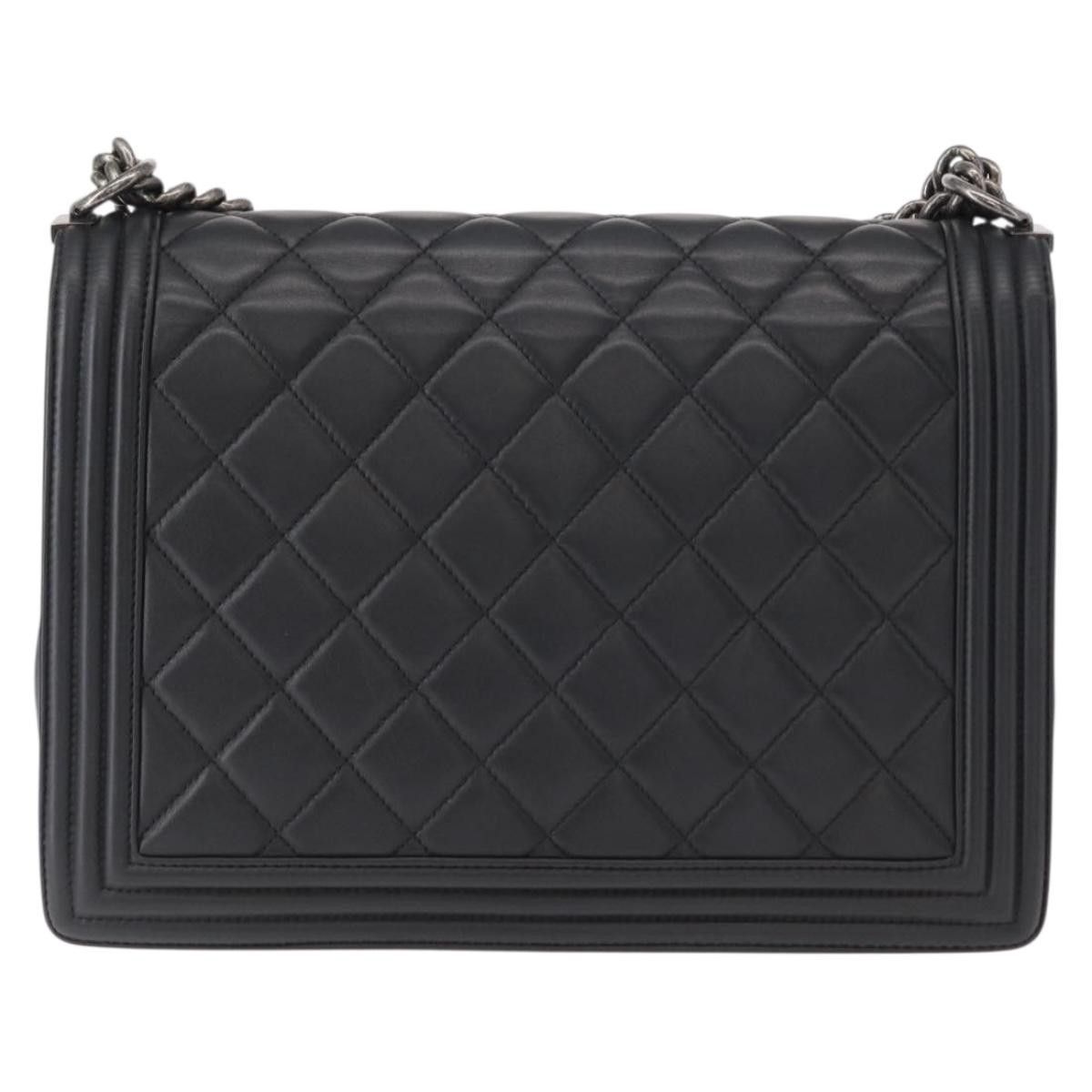 Chanel Chanel Boy Flap Bag Quilted Lambskin Size ONE SIZE - 2 Thumbnail