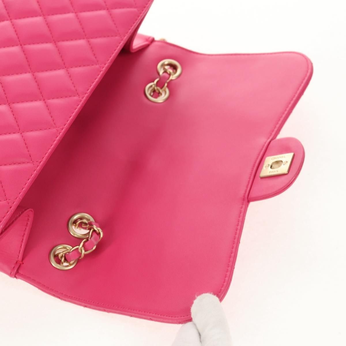 Chanel Chanel Mademoiselle Chic Flap Bag Quilted Lambskin Size ONE SIZE - 19 Thumbnail