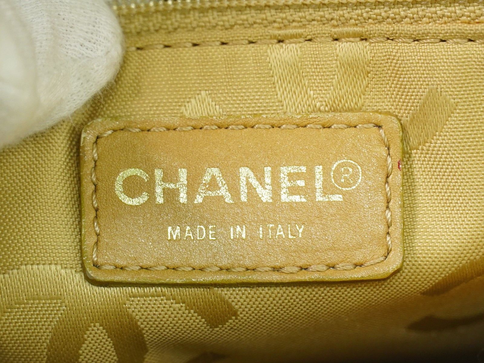 Chanel Chanel Surpique Tote Quilted Leather Size ONE SIZE - 5 Thumbnail