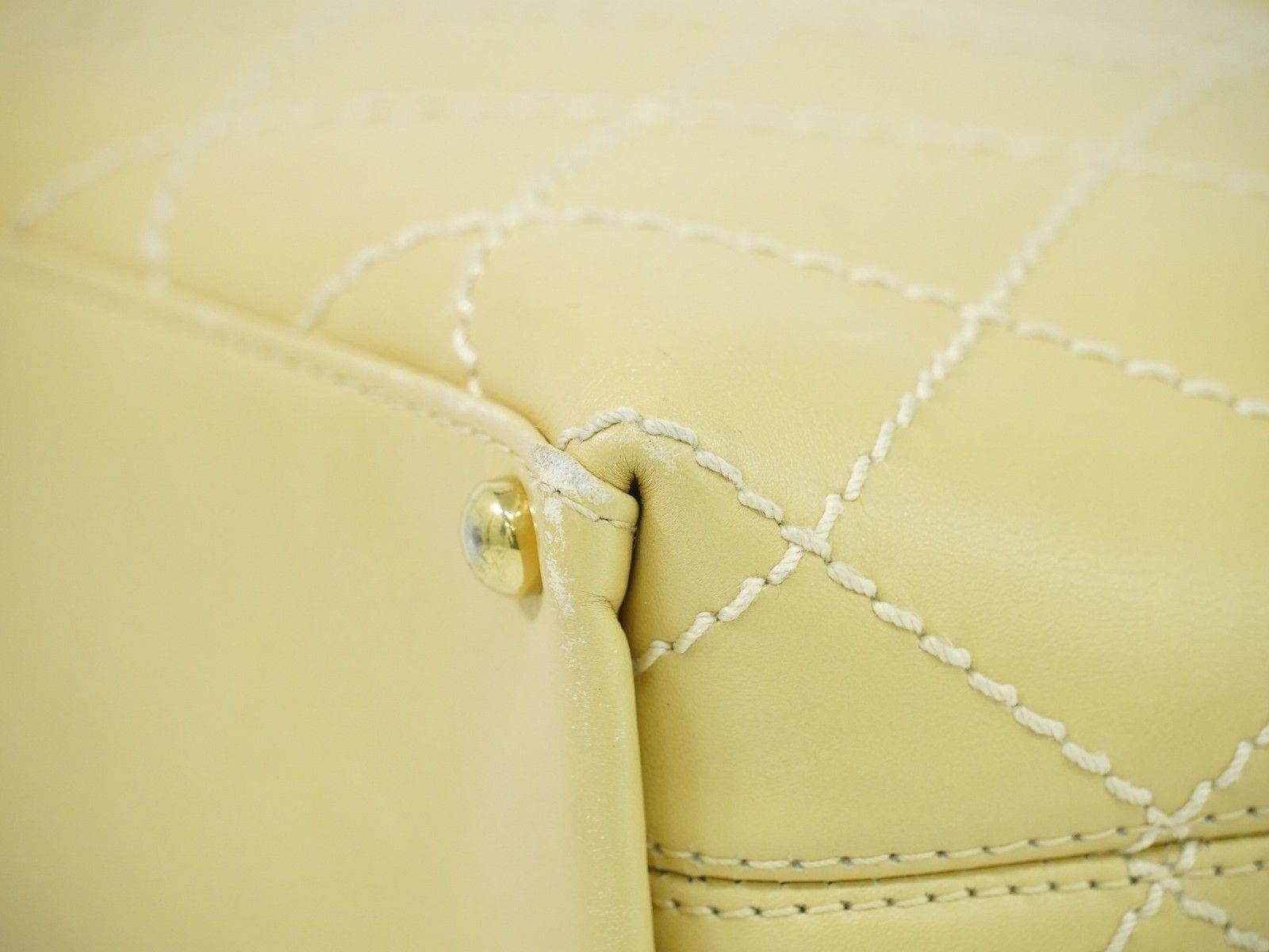 Chanel Chanel Surpique Tote Quilted Leather Size ONE SIZE - 8 Thumbnail