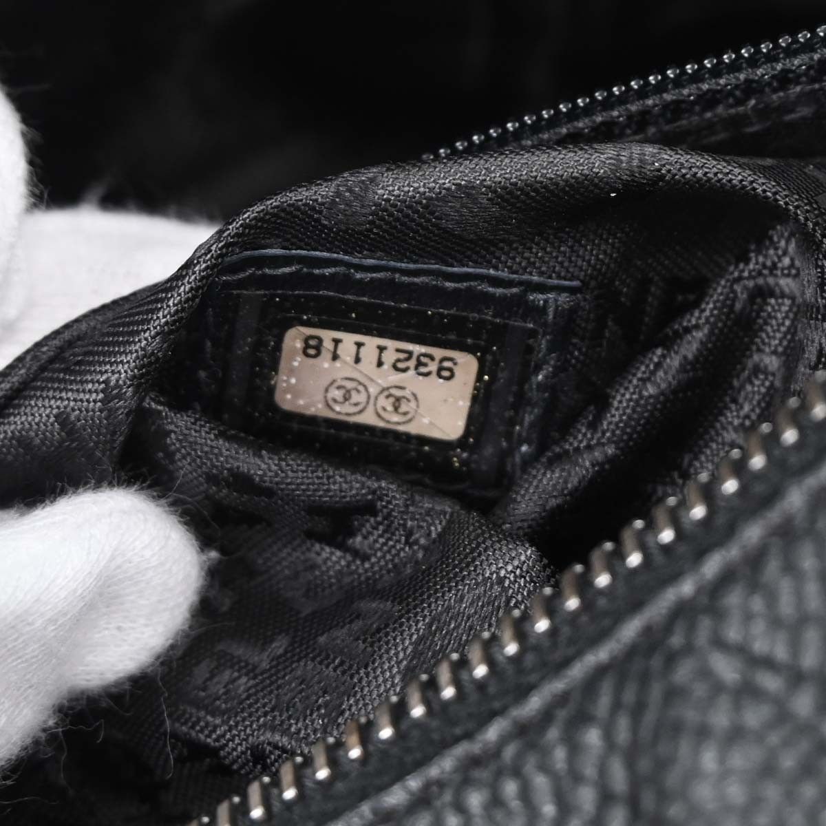 Chanel Chanel Square Stitch Shoulder Bag Quilted Caviar Size ONE SIZE - 5 Thumbnail