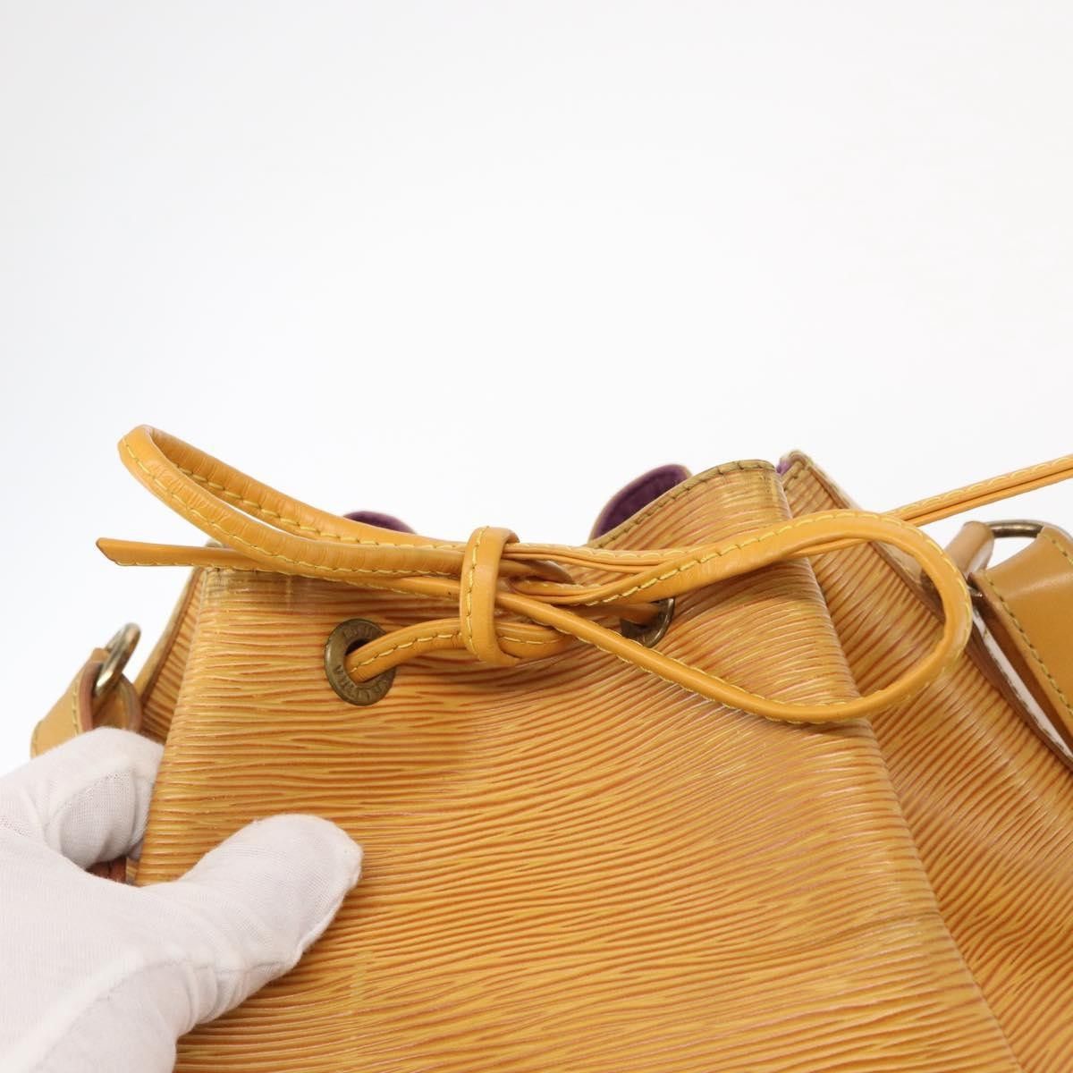 Louis Vuitton Louis Vuitton Petit Noe Epi Leather Size ONE SIZE - 19 Thumbnail