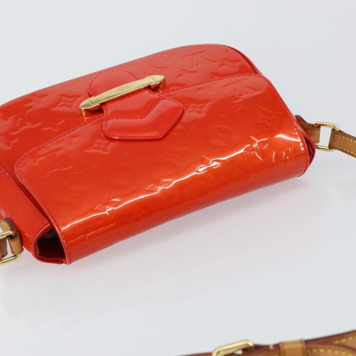 Louis Vuitton Louis Vuitton Bellflower Handbag Monogram Vernis Size ONE SIZE - 16 Thumbnail