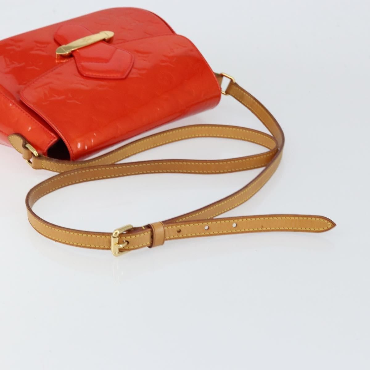 Louis Vuitton Louis Vuitton Bellflower Handbag Monogram Vernis Size ONE SIZE - 8 Thumbnail