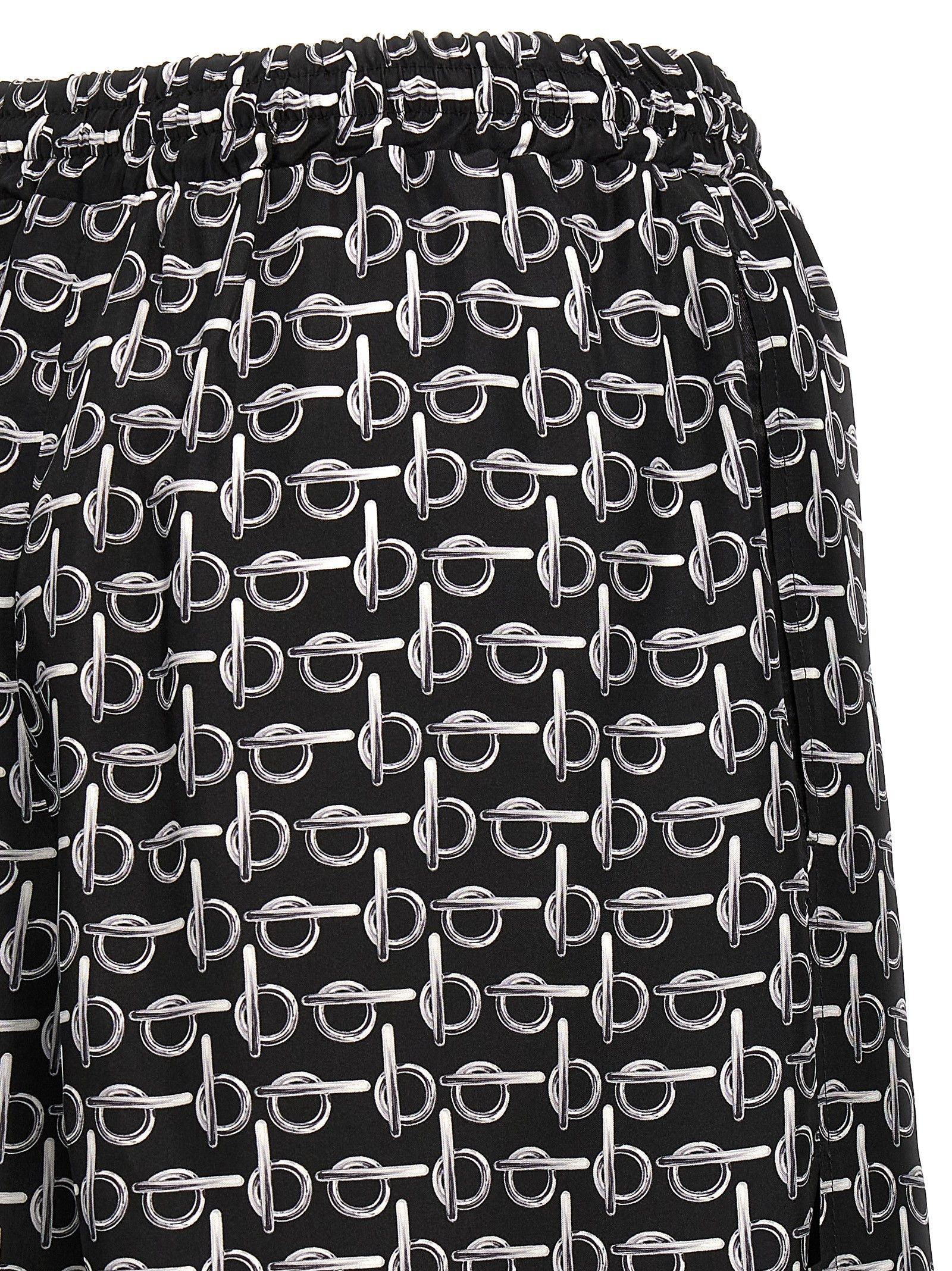 Burberry Press Shorts Size 26" / US 2 / IT 38 - 4 Thumbnail