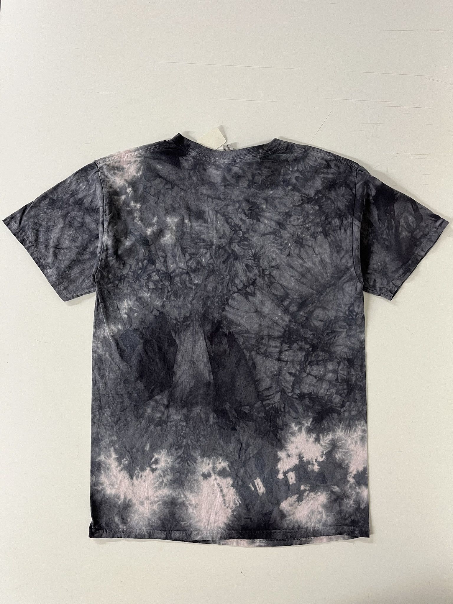 Liquid Blue × Vintage Vintage 2000s Dragon Liquid Blue Tie Dye Art Tee Shirt Size L Size US L / EU 52-54 / 3 - 3 Thumbnail