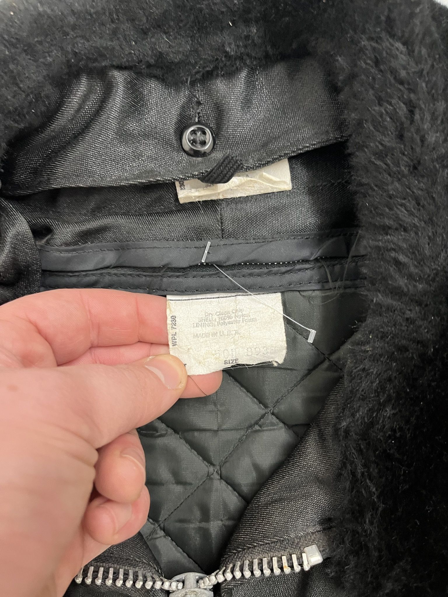 Vintage Vintage 2000s Security Jacket Wild Mountain Fur Collar Winter Coat Size XL Size US XL / EU 56 / 4 - 3 Thumbnail