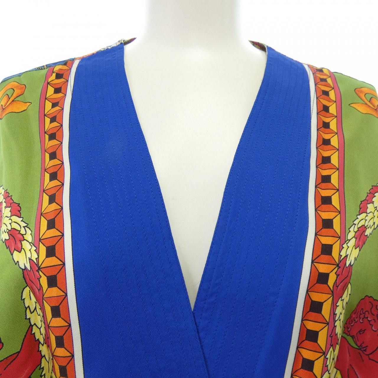 Versace Versace Versace 1001524 Silk Cardigan Others Tops 1001524 DUTY FREE for USA Size ONE SIZE - 5 Thumbnail