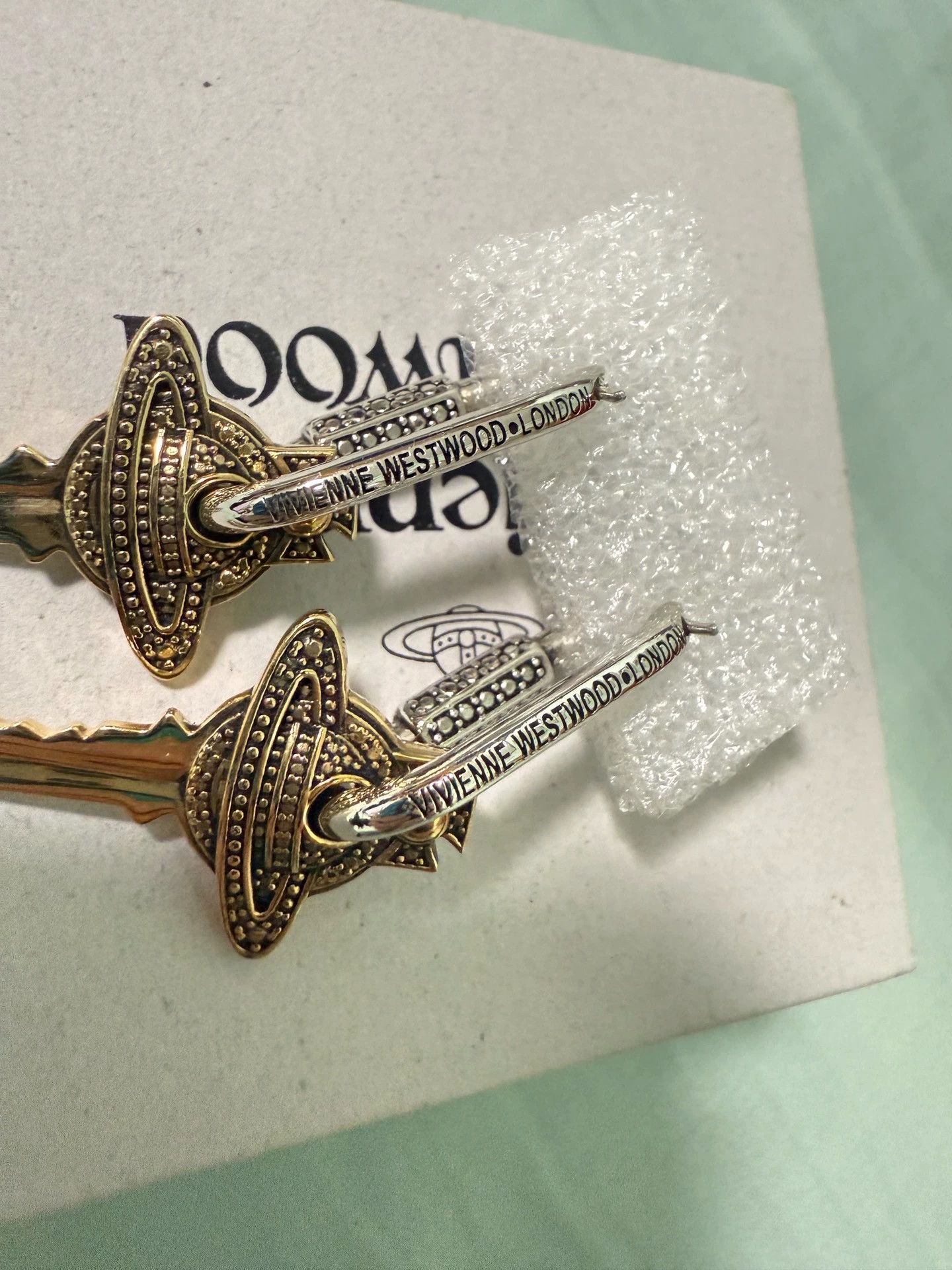 Vintage vintage key earrings with intricate design Size ONE SIZE - 2 Thumbnail