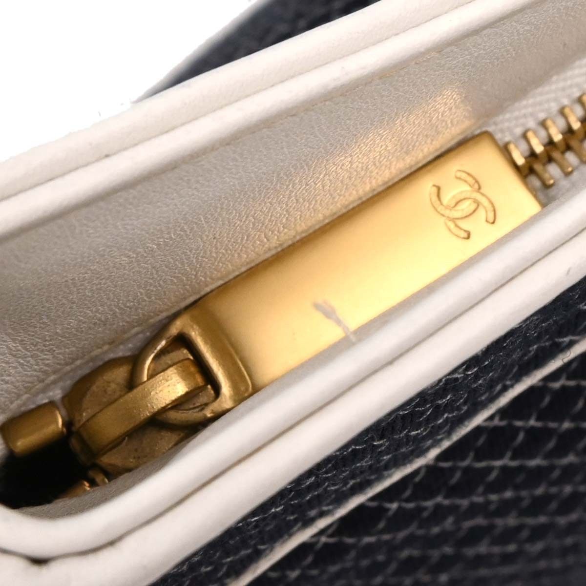 Chanel Chanel Vintage CC Zip Tote Quilted Jersey Size ONE SIZE - 9 Thumbnail