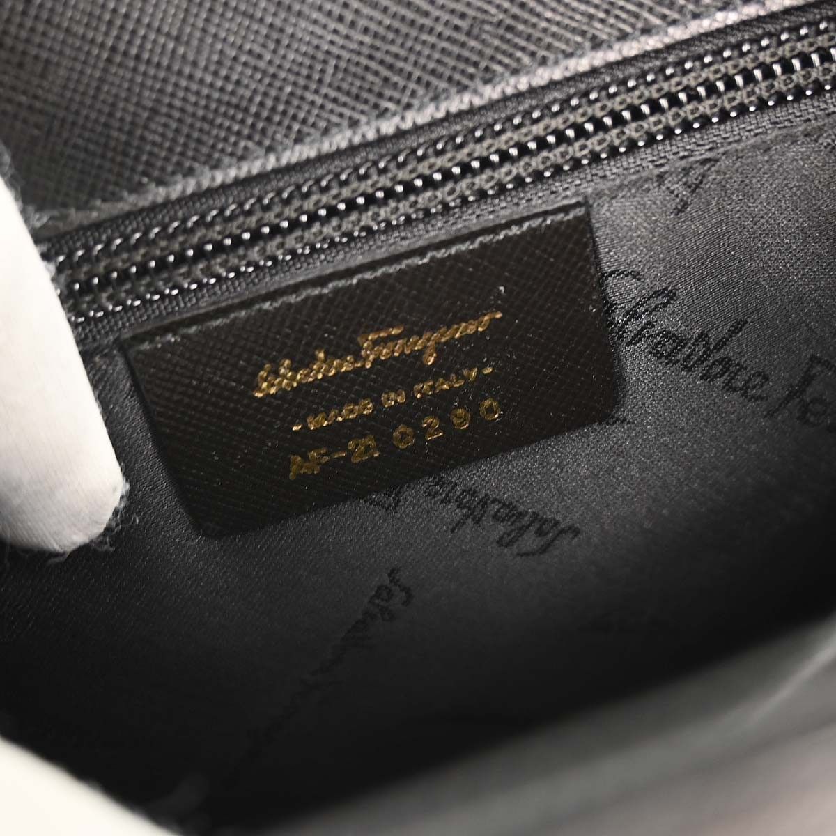 Salvatore Ferragamo Salvatore Ferragamo Convertible Top Handle Bag Leather Size ONE SIZE - 4 Thumbnail