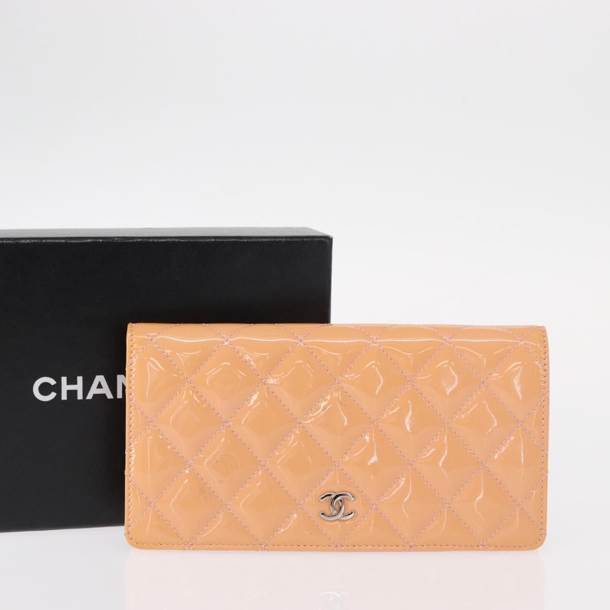Chanel Chanel CC Wallet Quilted Patent Size ONE SIZE - 14 Thumbnail