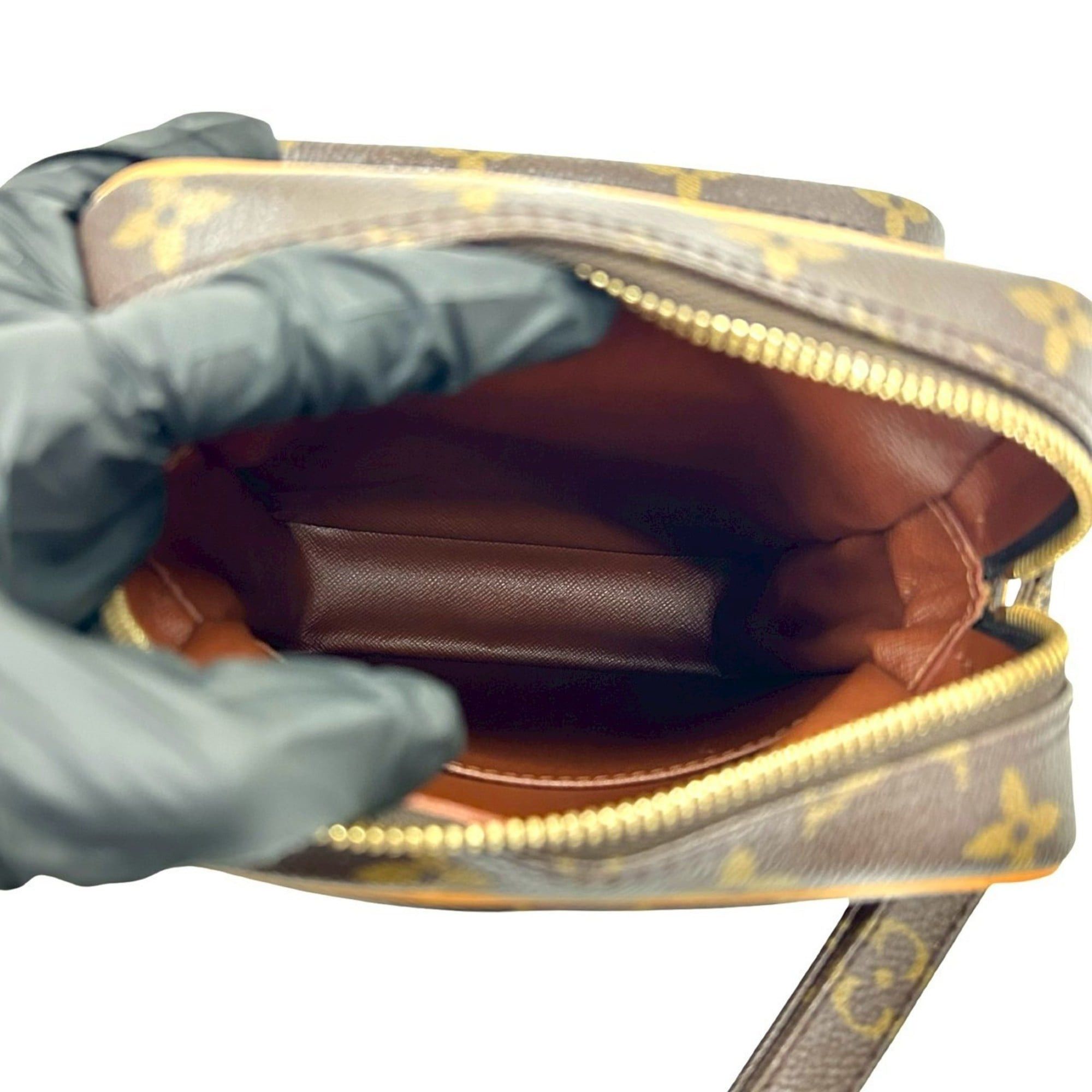 Louis Vuitton LOUIS VUITTON Amazon Monogram Leather Shoulder Bag/Pochette Brown 14638 Size ONE SIZE - 9 Thumbnail