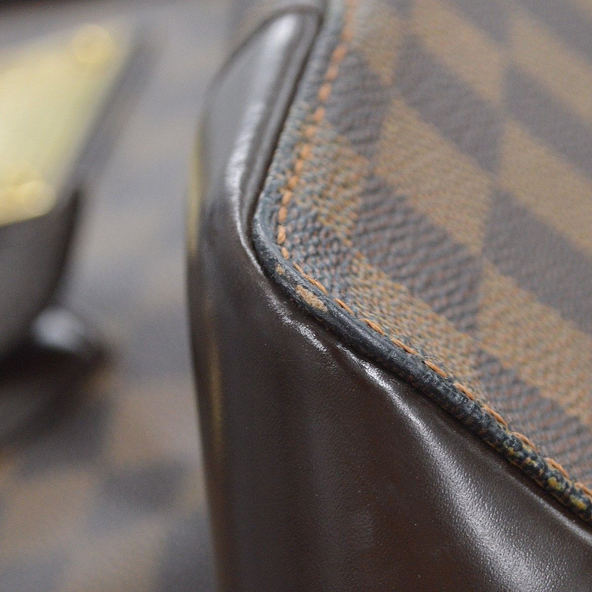 Louis Vuitton Louis Vuitton Hampstead Handbag Damier Size ONE SIZE - 9 Thumbnail