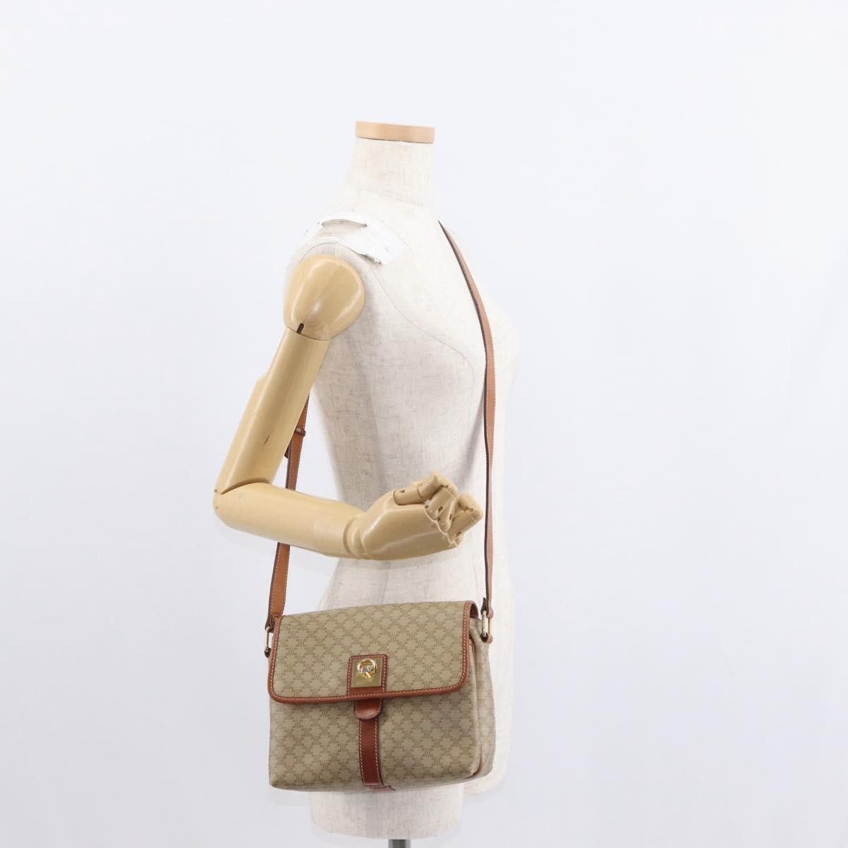 Celine Celine Vintage Macadam Shoulder Bag Canvas and Leather Size ONE SIZE - 14 Thumbnail