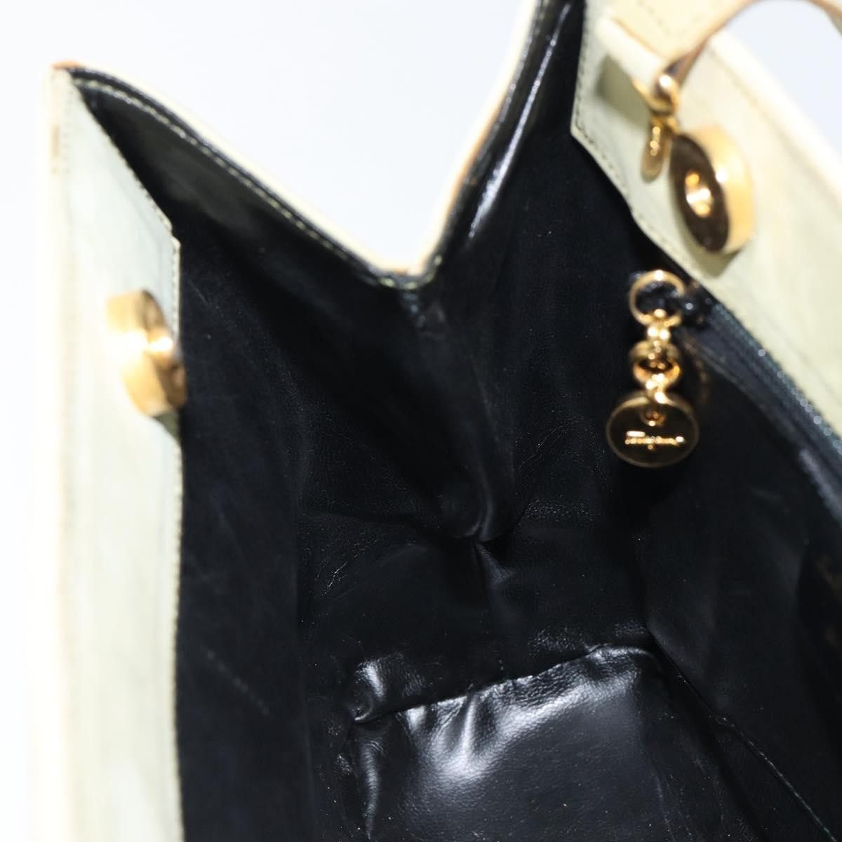 Salvatore Ferragamo Salvatore Ferragamo Vala Shoulder Bag Suede Size ONE SIZE - 20 Thumbnail