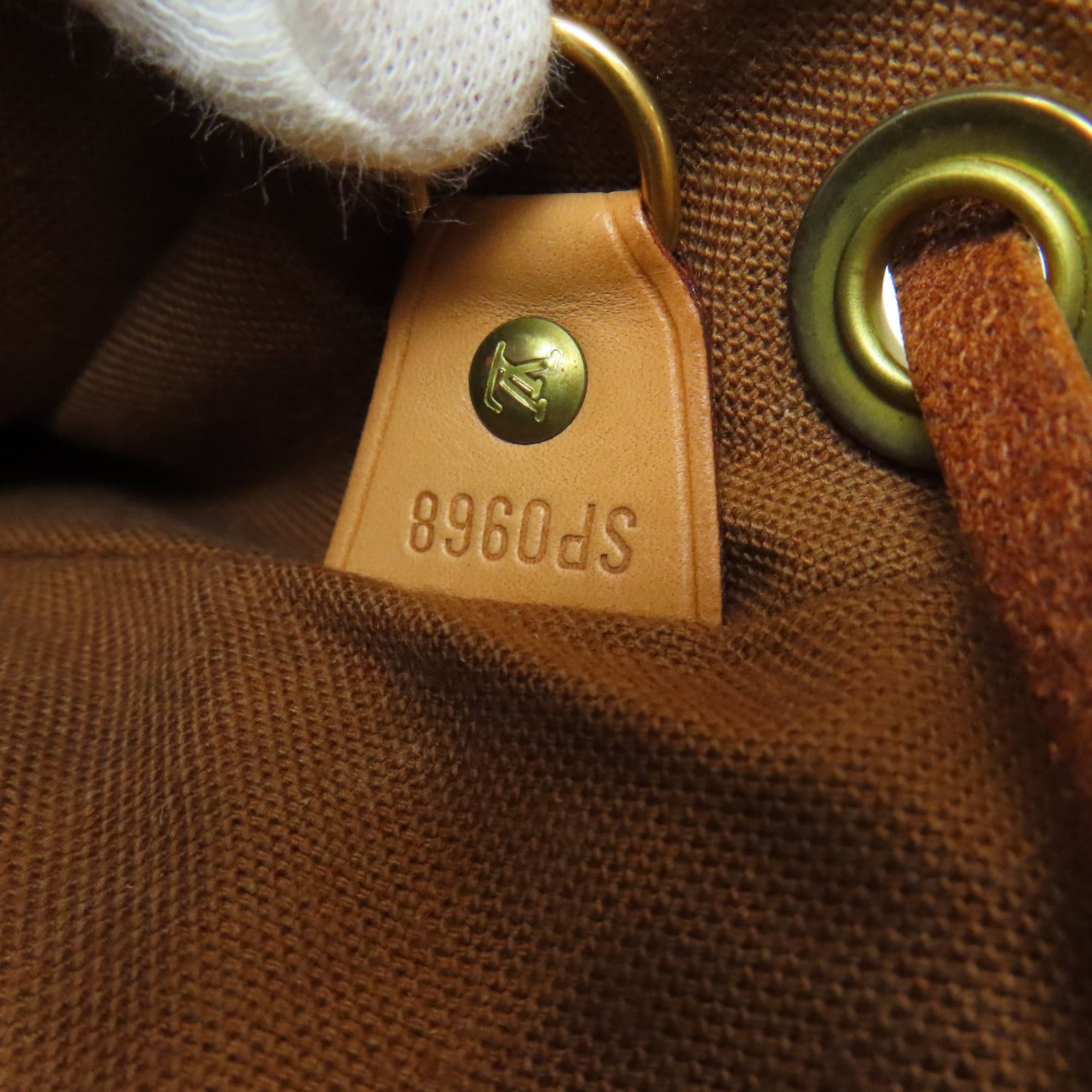 Louis Vuitton Louis Vuitton M51136 Montsouris Medium Backpack/Daypack in Monogram Canvas, Women's Size ONE SIZE - 6 Thumbnail