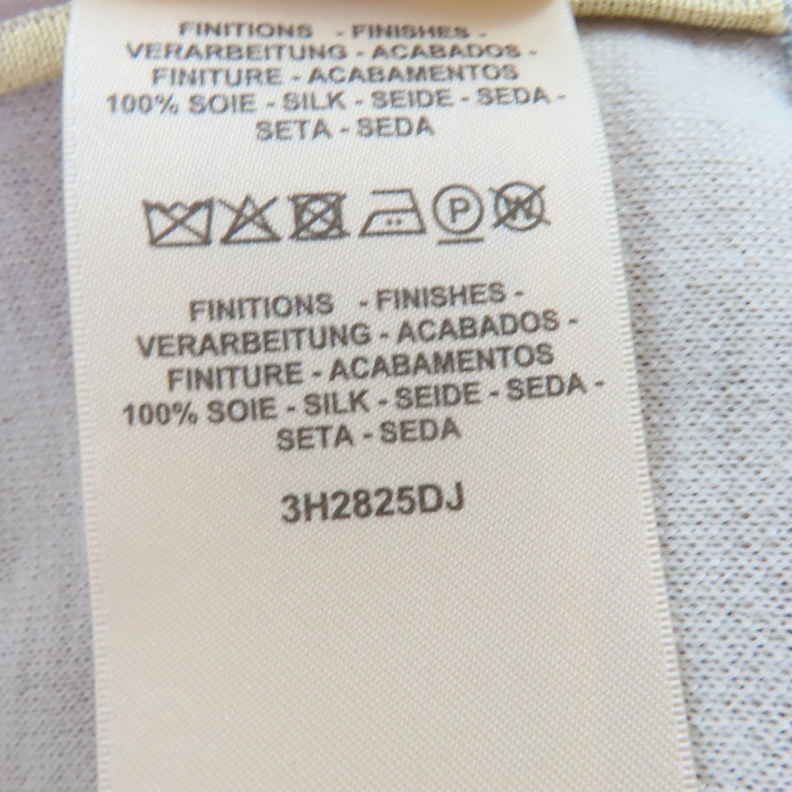 Hermes Hermes Hermès Artistic twill laine silk Dress36 Others Dresses DUTY FREE for USA Size ONE SIZE - 8 Thumbnail