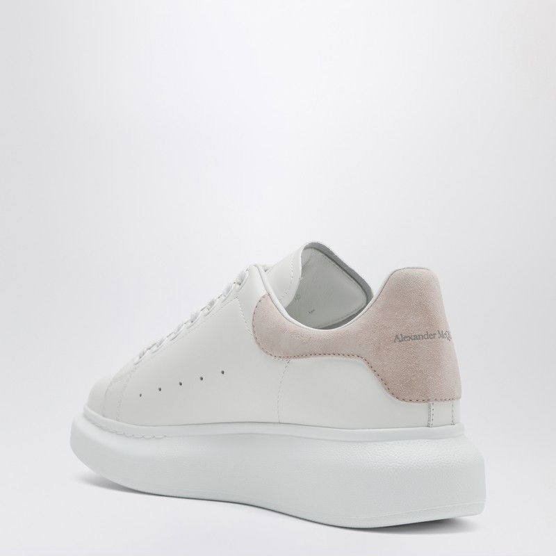 Alexander Mcqueen Oversized Sneakers In White/Patchouli