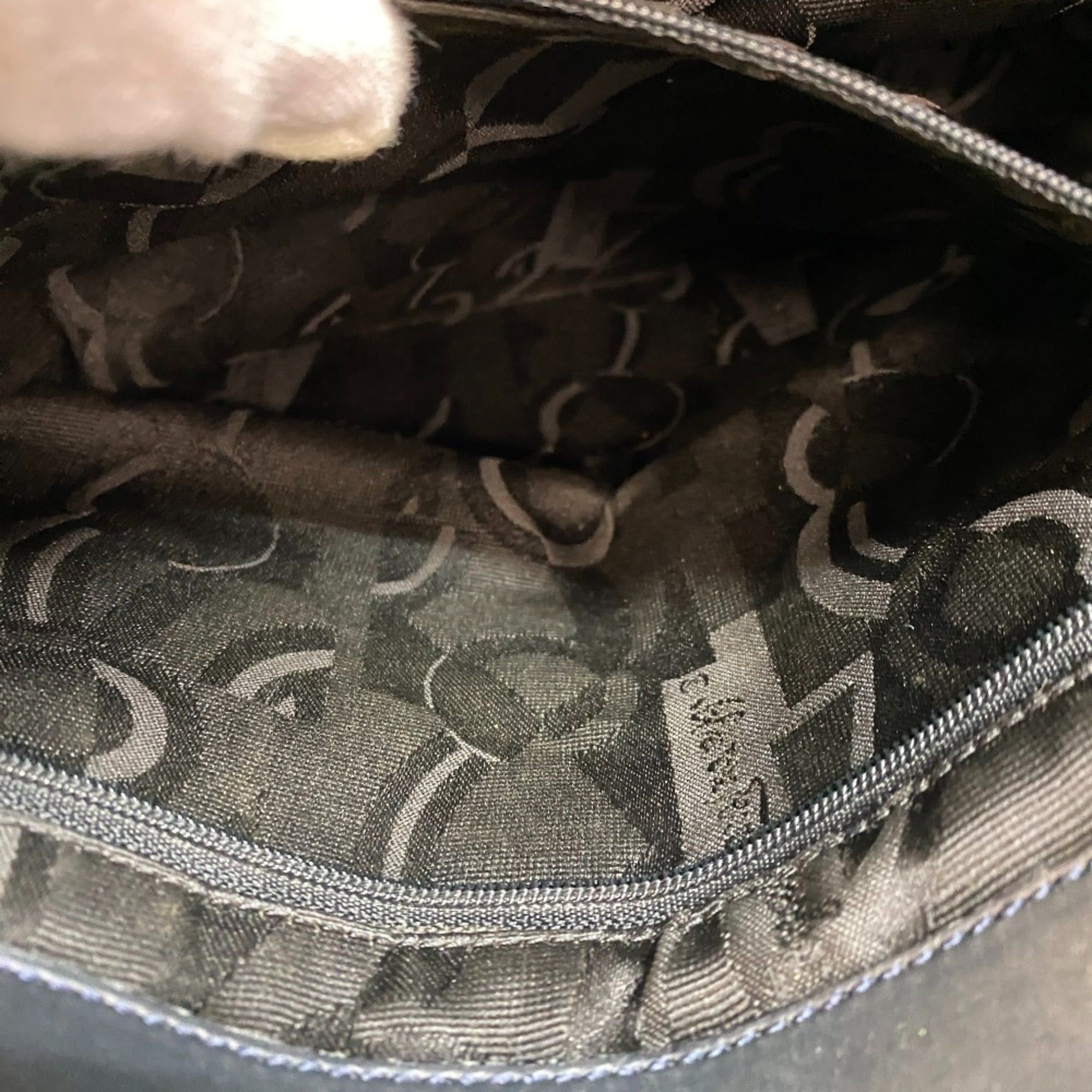 Salvatore Ferragamo Salvatore Ferragamo Chain Vara Ribbon Tote Bag, Navy, Women's Size ONE SIZE - 10 Thumbnail